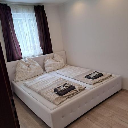 Blue Line Apartements อาร์โนลด์ชไตน์ ภายนอก รูปภาพ