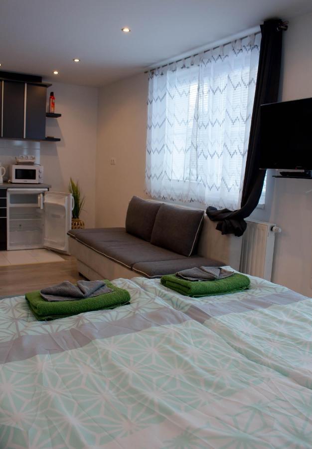 Blue Line Apartements อาร์โนลด์ชไตน์ ภายนอก รูปภาพ