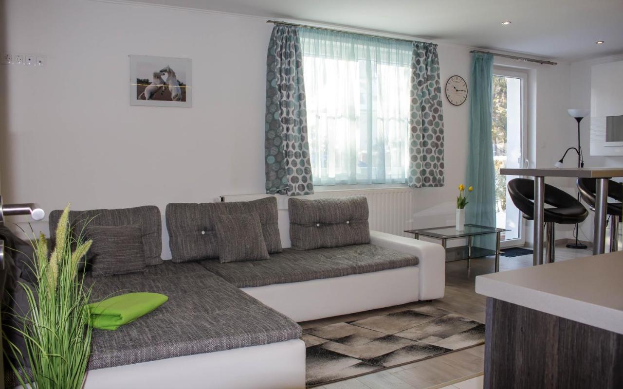 Blue Line Apartements อาร์โนลด์ชไตน์ ภายนอก รูปภาพ