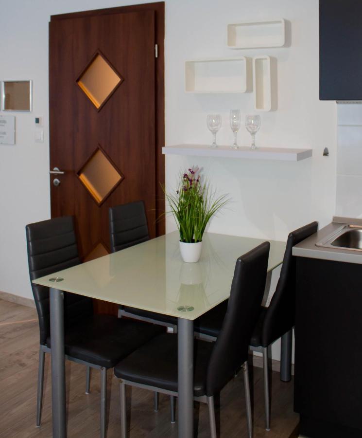 Blue Line Apartements อาร์โนลด์ชไตน์ ภายนอก รูปภาพ
